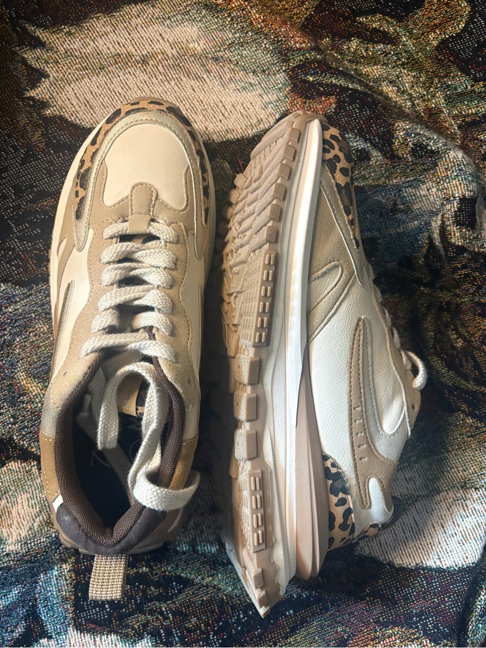 Neutral Leopard-Accent Women's Sneakers - Casual Comfort